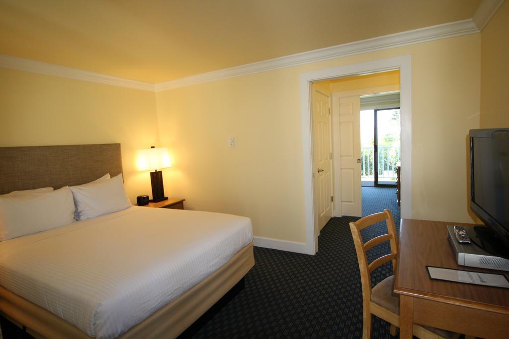 Anacortes Ship Harbor Inn ภายนอก รูปภาพ